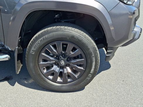 Used 2023 Toyota Tacoma Limited w/ Nightshade Package AWD/4WD image 8