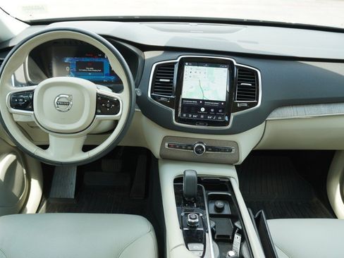 Used 2023 Volvo XC90 B6 Plus w/ Protection Package Premier AWD/4WD image 13