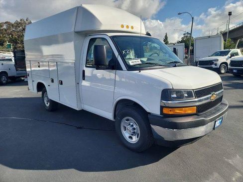 New 2025 Chevrolet Express 3500 w/ Power Convenience Package image 2