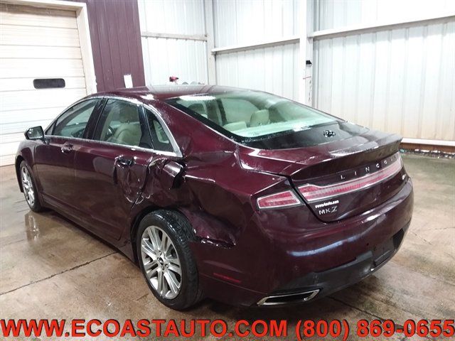 Used 2013 Lincoln MKZ FWD image 3