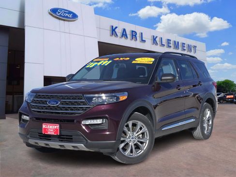 Used 2022 Ford Explorer XLT w/ Equipment Group 202A image 1