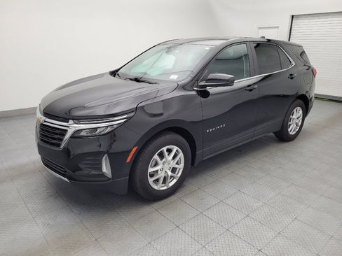 Used 2022 Chevrolet Equinox LT FWD image 2