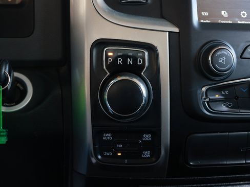 Used 2018 RAM 1500 Big Horn AWD/4WD image 38