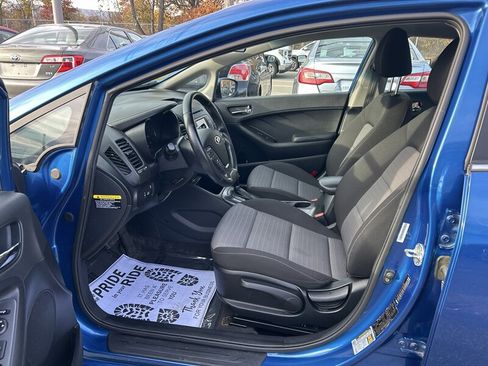Used 2015 Kia Forte EX w/ UVO Package W/17" Alloys image 9