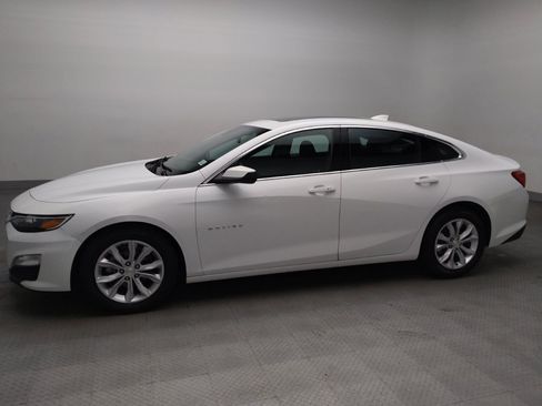 Used 2024 Chevrolet Malibu LT FWD image 2