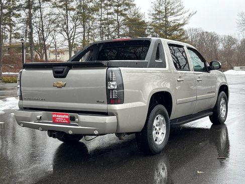 Used 2008 Chevrolet Avalanche LT image 5
