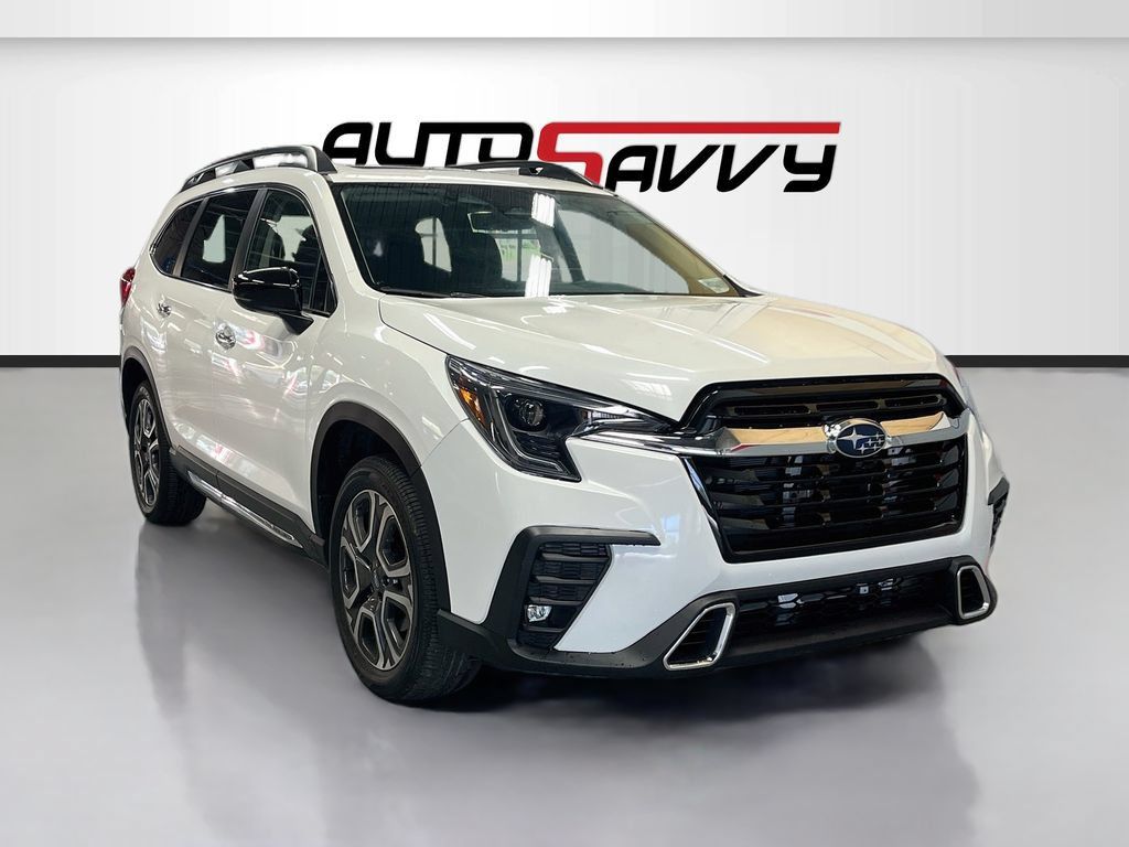 Used 2025 Subaru Ascent Touring AWD/4WD image 1