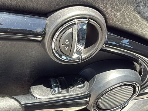 Used 2019 MINI Cooper 2-Door Hardtop FWD image 20