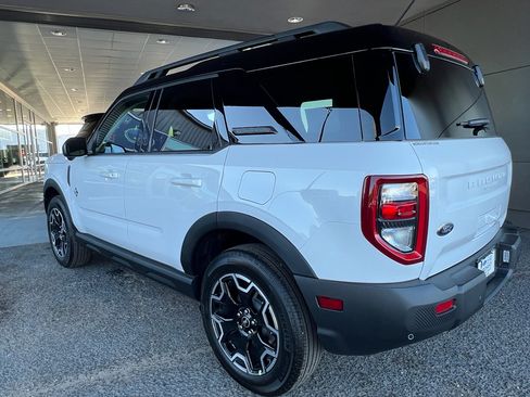 Used 2025 Ford Bronco Sport Outer Banks w/ Outer Banks Tech Package+ AWD/4WD image 5