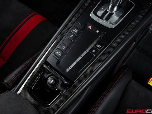 Used 2018 Porsche 911 GT3 image 33