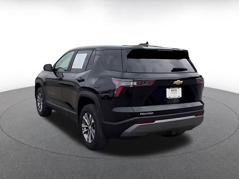 Used 2025 Chevrolet Equinox LT image 10
