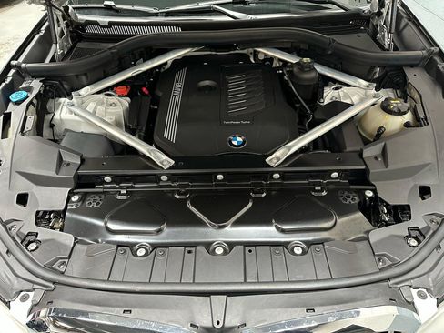 Used 2019 BMW X5 xDrive40i w/ Executive Package image 22