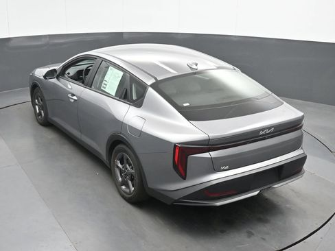 Used 2025 Kia K4 FWD image 36