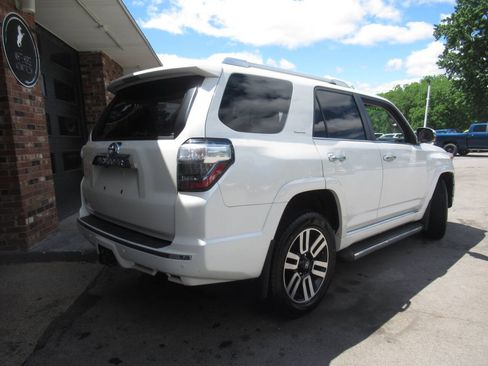 Used 2016 Toyota 4Runner Limited AWD/4WD image 10