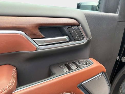New 2026 GMC Sierra 2500 Denali Ultimate AWD/4WD image 18