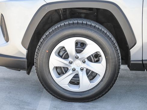 Certified 2024 Toyota RAV4 LE FWD image 11