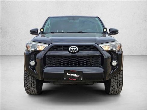 Used 2018 Toyota 4Runner SR5 Premium image 2