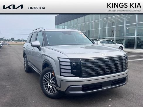Used 2026 Hyundai Palisade SEL FWD image 1