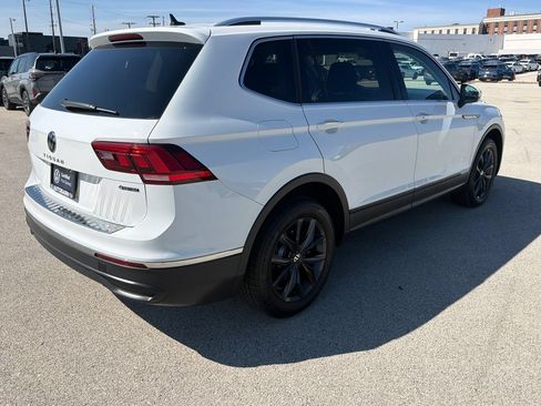 Used 2024 Volkswagen Tiguan SE AWD/4WD image 6