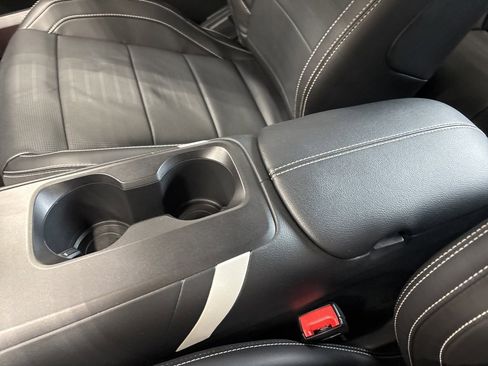 Used 2022 Ford Mustang Shelby GT500 w/ Technology Package image 40