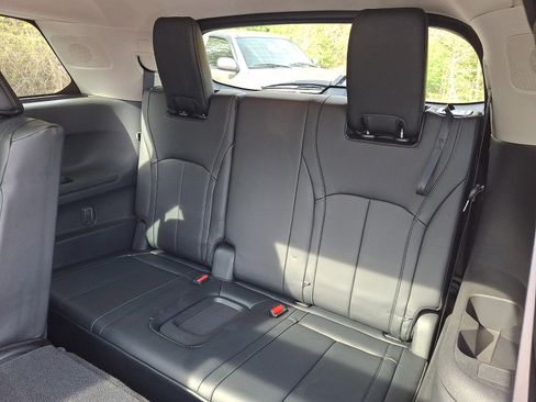 Used 2023 INFINITI QX60 Luxe w/ Performance Audio Package AWD/4WD image 10
