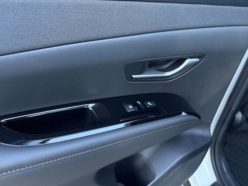 Certified 2024 Hyundai Tucson Limited image 12