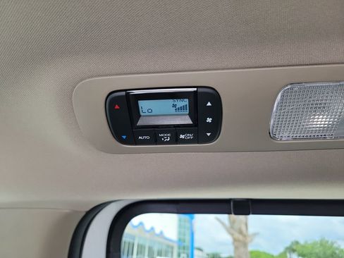 Used 2024 Honda Odyssey EX-L image 18