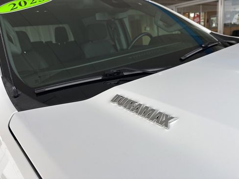 Used 2023 Chevrolet Silverado 1500 LT image 33