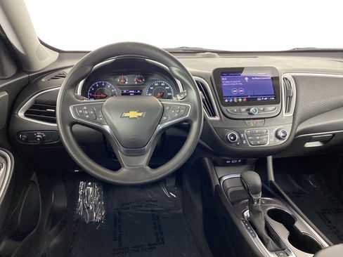 Used 2025 Chevrolet Malibu LT image 20