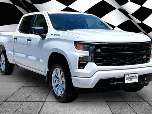 Used 2026 Chevrolet Silverado 1500 Custom AWD/4WD image 11
