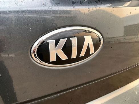 Used 2020 Kia Soul LX FWD image 10