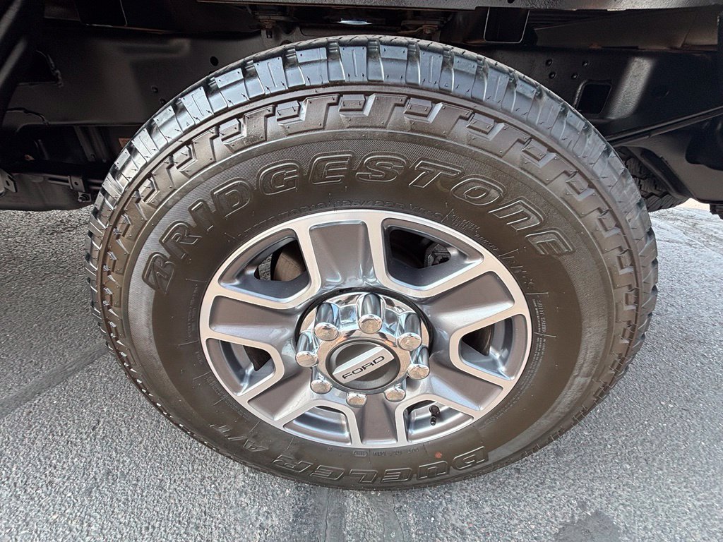 Used 2025 Ford F250 Lariat AWD/4WD image 27