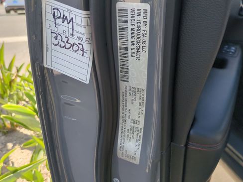 Used 2025 Dodge Durango GT image 34