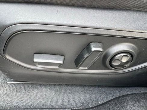 Used 2023 Jeep Grand Cherokee Altitude image 18