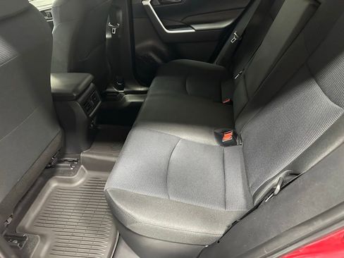 Used 2025 Toyota RAV4 LE AWD/4WD image 45
