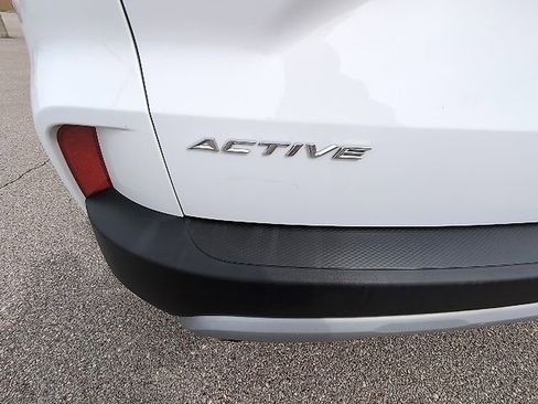 Used 2025 Ford Escape Active image 9