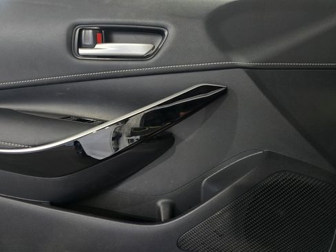 Used 2019 Toyota Corolla SE image 12