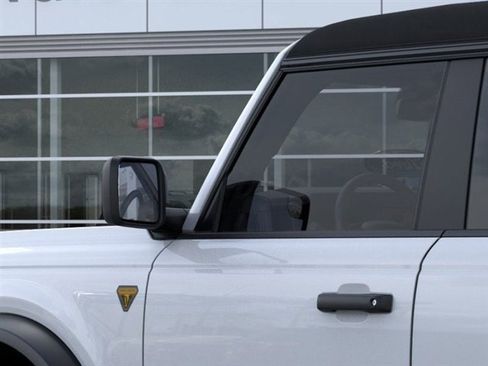 New 2025 Ford Bronco Badlands image 22