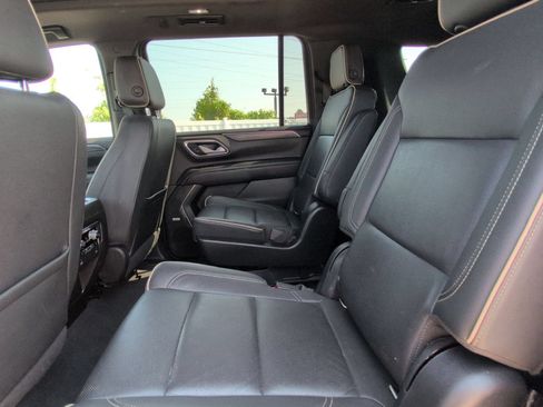 Used 2022 GMC Yukon XL SLT w/ SLT Premium Package AWD/4WD image 29