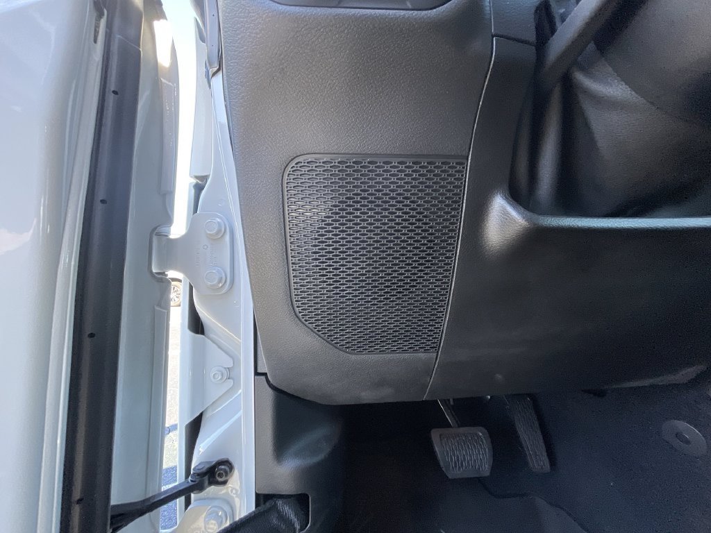 Used 2018 Jeep Wrangler Unlimited Sahara AWD/4WD image 24