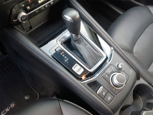 Used 2025 MAZDA CX-5 AWD 2.5 S w/ Select Package image 11