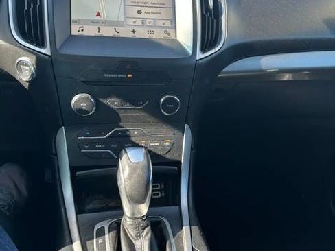 Used 2017 Ford Edge SEL w/ Equipment Group 201A image 5