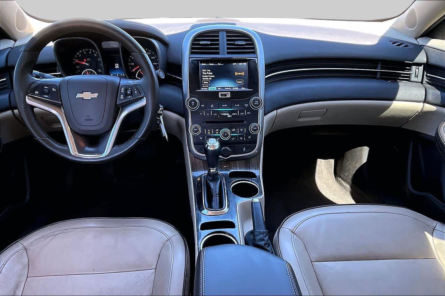 Used 2015 Chevrolet Malibu LT w/ Leather Package FWD image 15