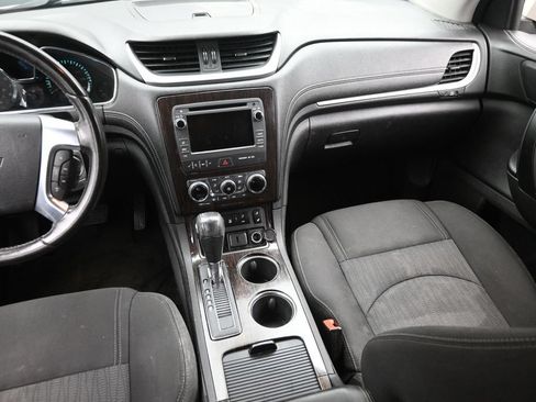 Used 2015 Chevrolet Traverse LT AWD/4WD image 16