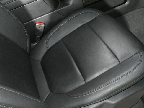 Used 2021 Chevrolet Silverado 1500 LT Trail Boss w/ Convenience Package II image 12