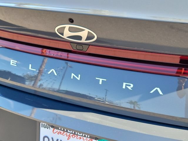 Certified 2026 Hyundai Elantra Hybrid FWD image 27