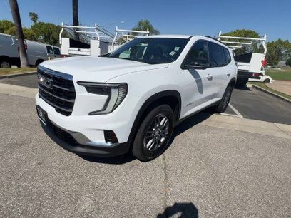 Used 2025 GMC Acadia Elevation