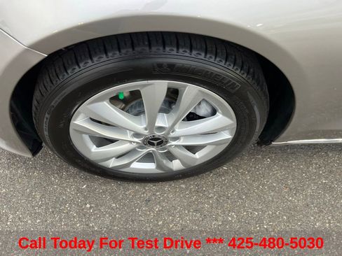Used 2019 Mercedes-Benz C 300 Sedan w/ Multimedia Package image 9