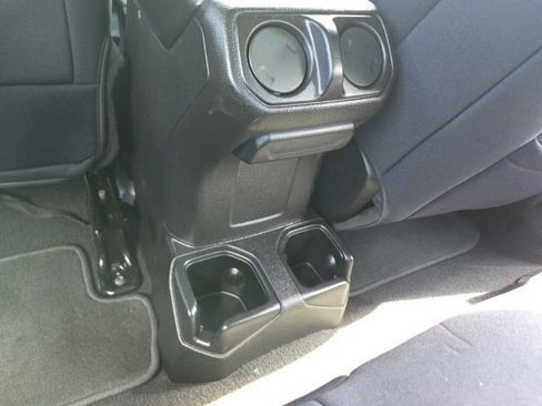 Used 2019 Jeep Wrangler Sport AWD/4WD image 45