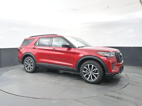 New 2026 Ford Explorer ST-Line image 7